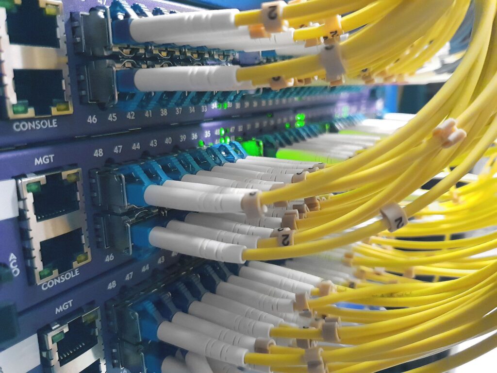 Kabeltv ,fiber och nätverk